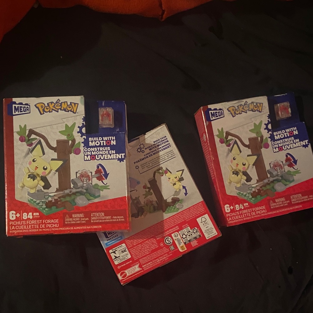 Mattel Mega Pokémon Building Set - Red and White